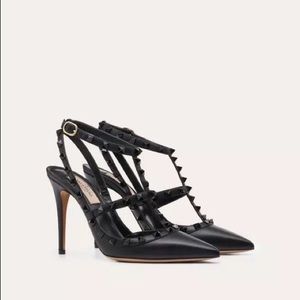 Valentino Garavani Rockstud Black Heels Size 37